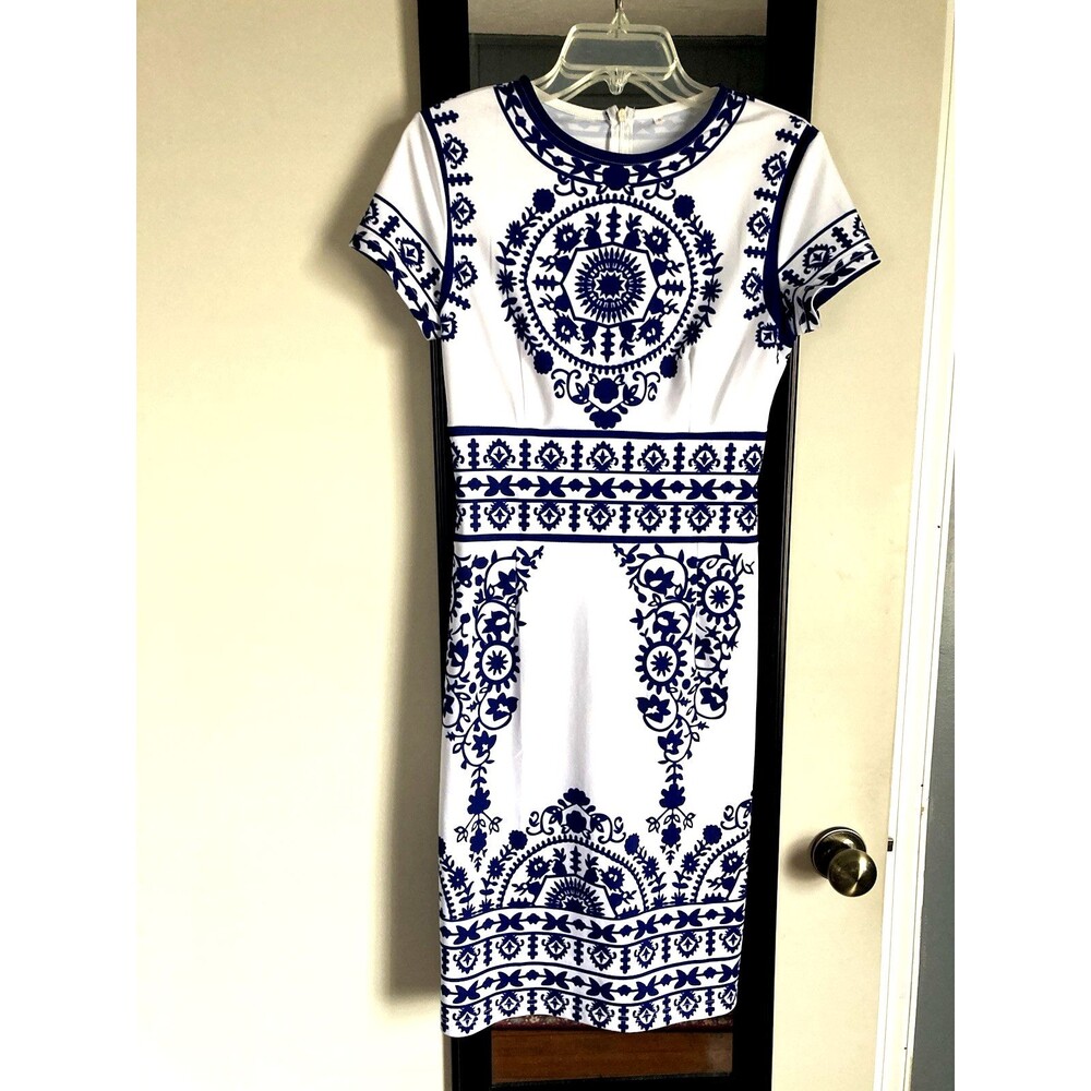 Unbranded Women’s Dress Size Small White/Blue Geometric Pencil Good Condition